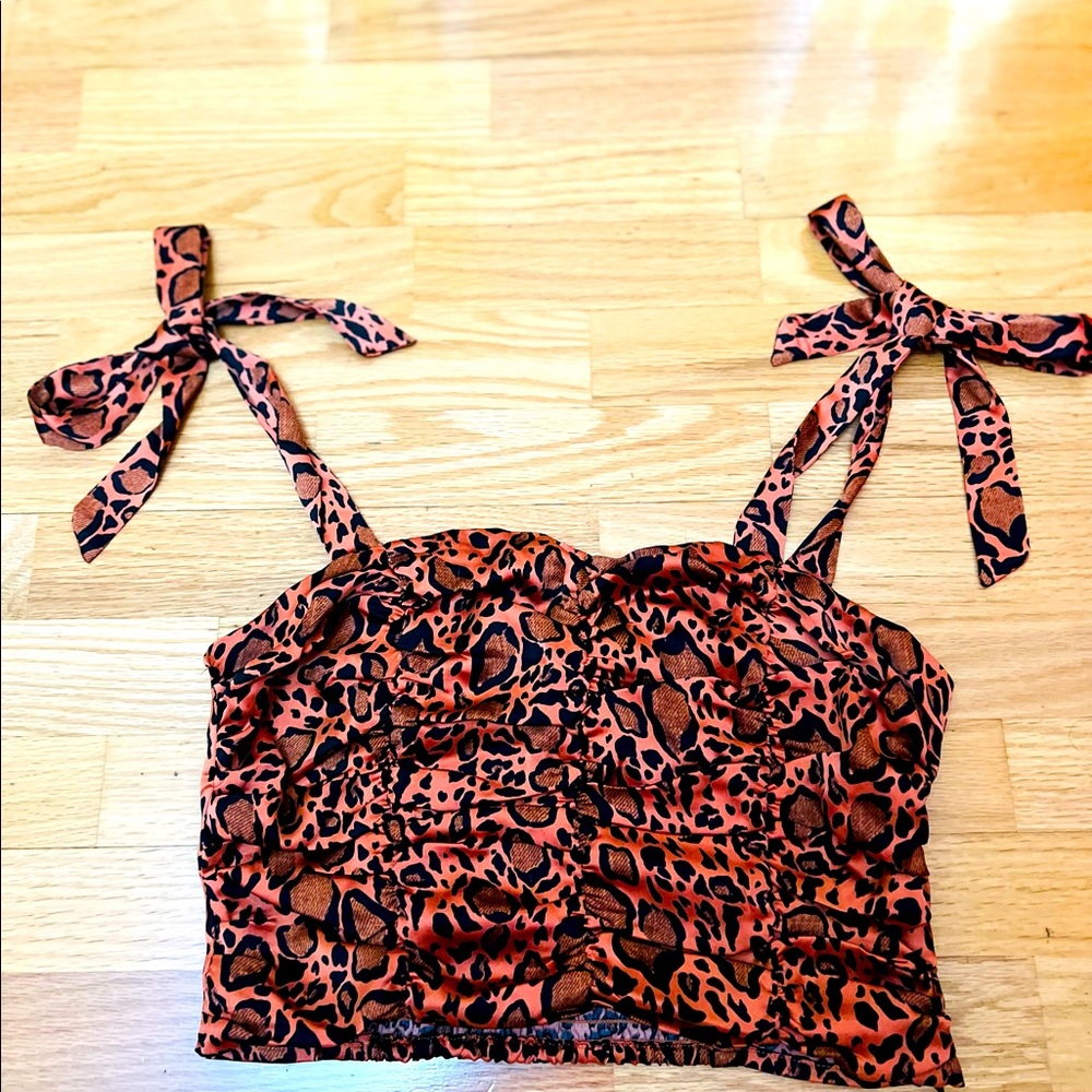 Woven crop top leopard rust /black